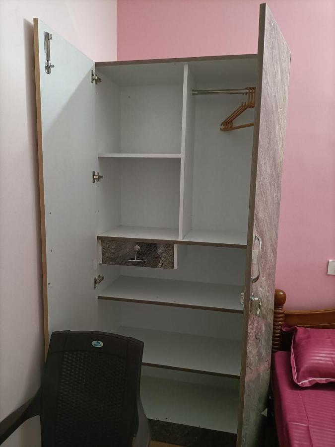Doctor'S Homestay Tiruvannāmalai Esterno foto