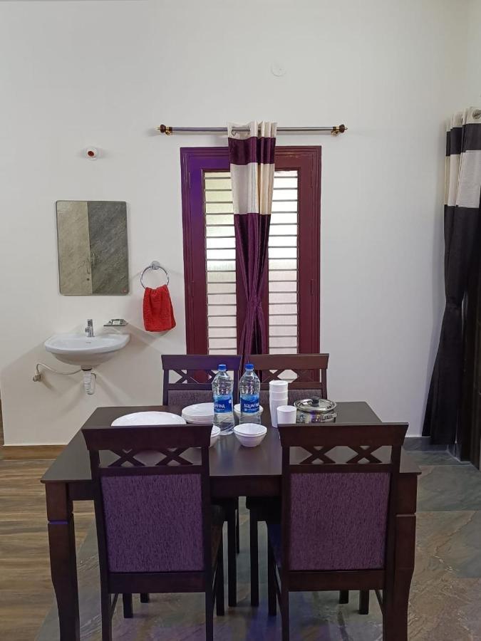 Doctor'S Homestay Tiruvannāmalai Esterno foto
