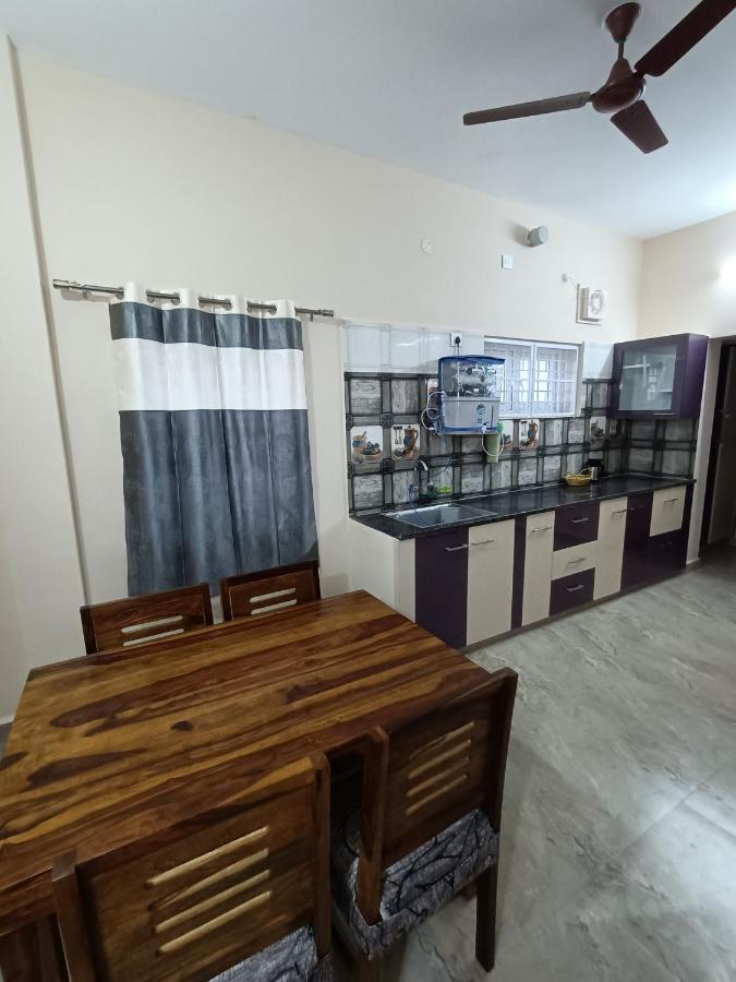Doctor'S Homestay Tiruvannāmalai Esterno foto