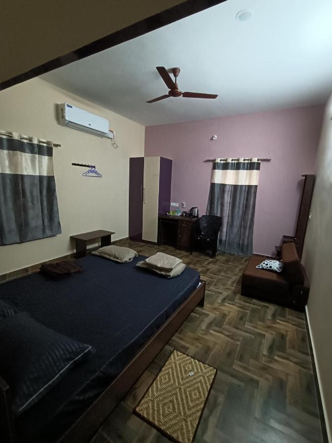 Doctor'S Homestay Tiruvannāmalai Esterno foto